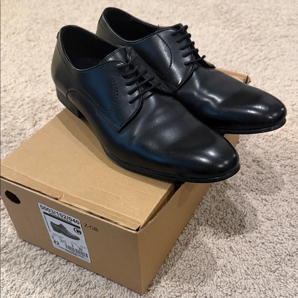ZARA Classic Black faux Leather Men's Dress Shoes